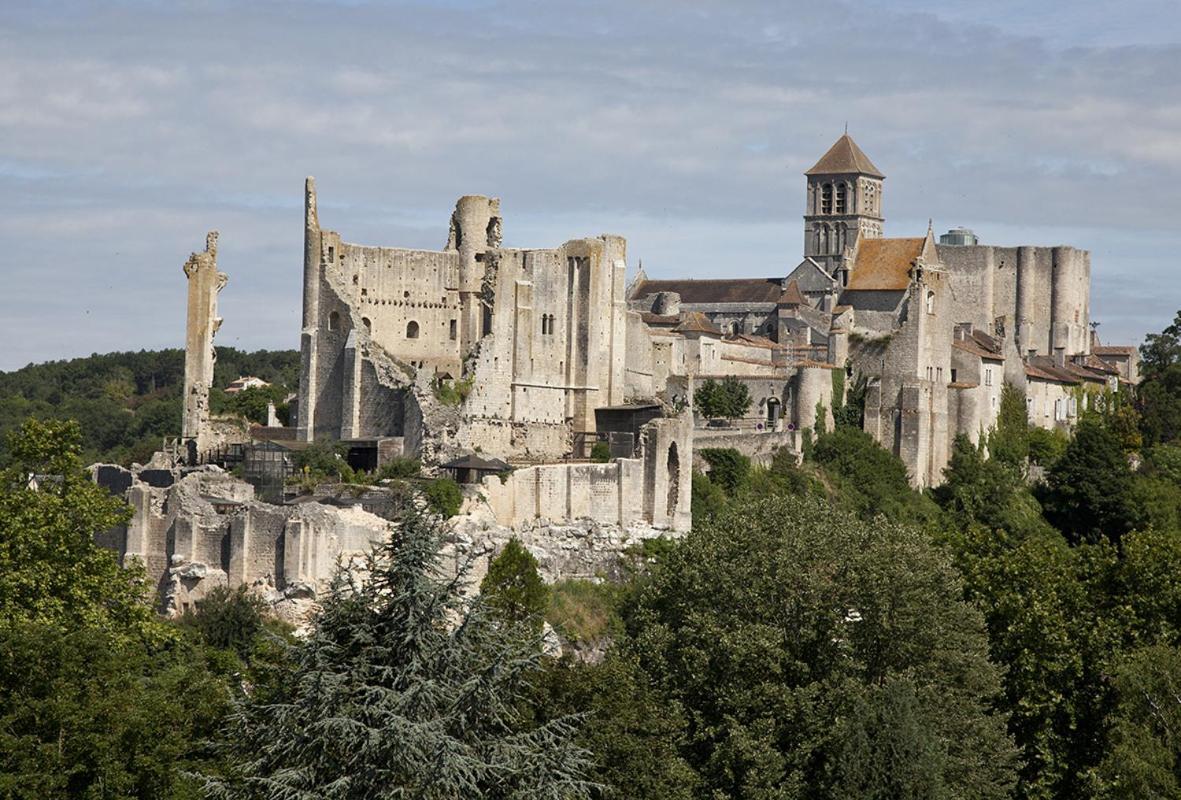 Esprit Bord De Mer A 3 Minutes Du Futuroscope Chasseneuil-du-Poitou Εξωτερικό φωτογραφία